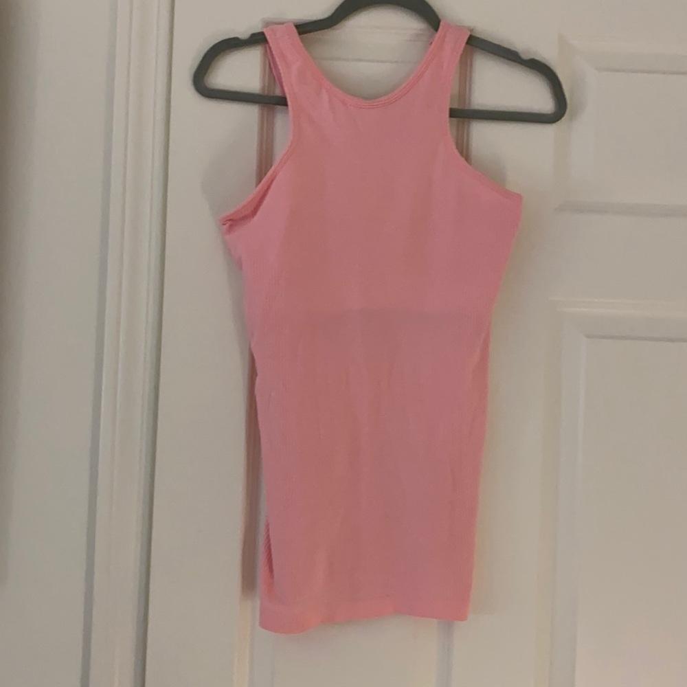Lululemon tank top in pink!